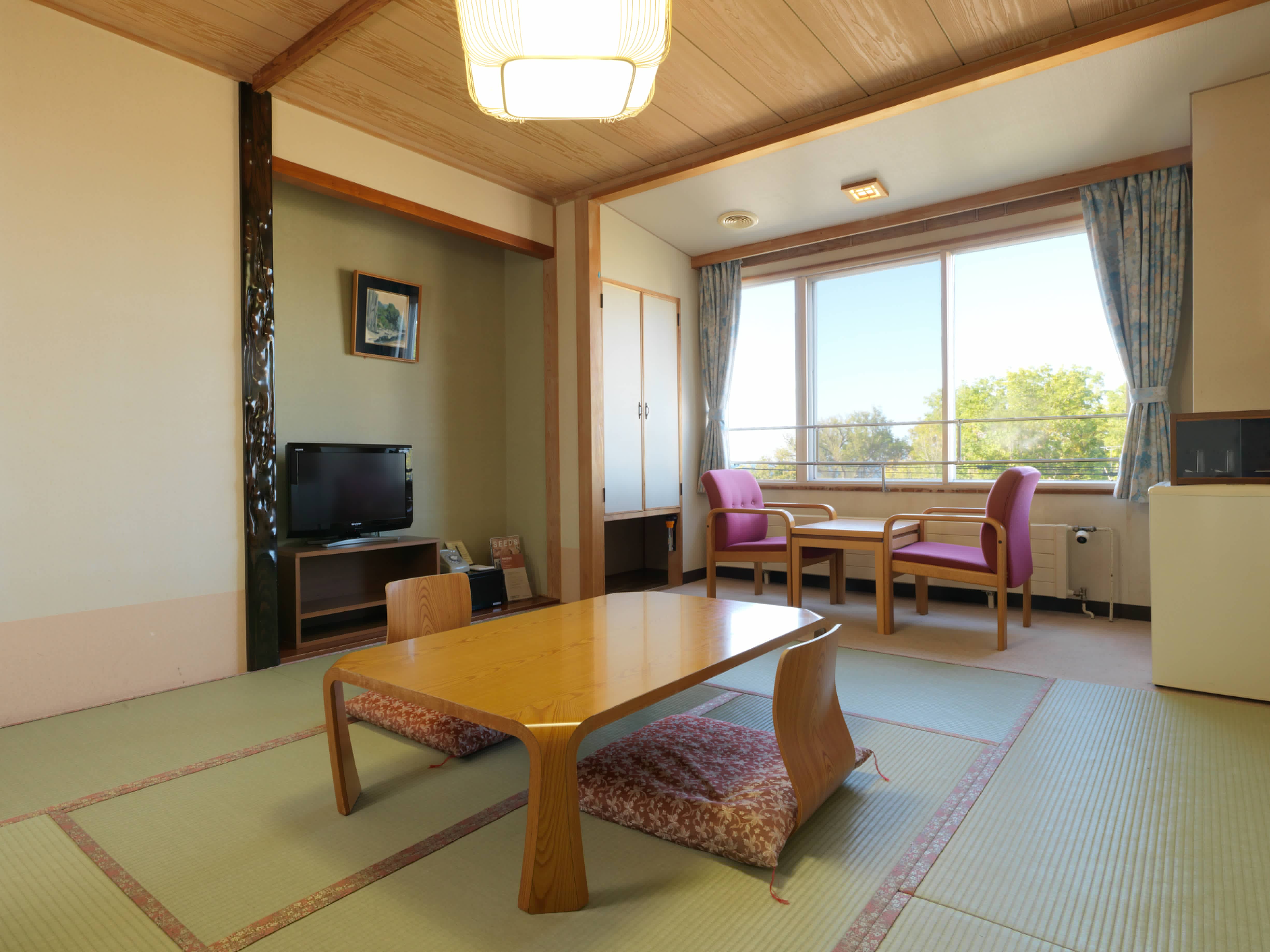 3 88080e03fb100e11081014c6666b4500-min