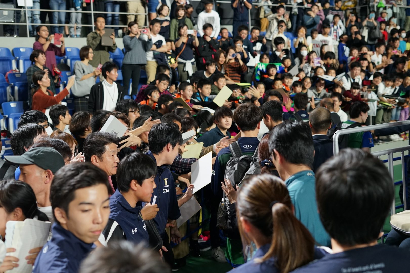 【卓球・Tリーグ】初の名古屋開催も選手にファンが殺到、卓球人気に水谷「嬉しい」