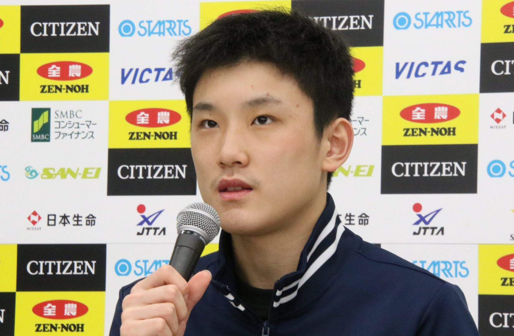 張本智和、悔しさにじむ準V　「また一からやるしかない」＜全日本卓球2020＞