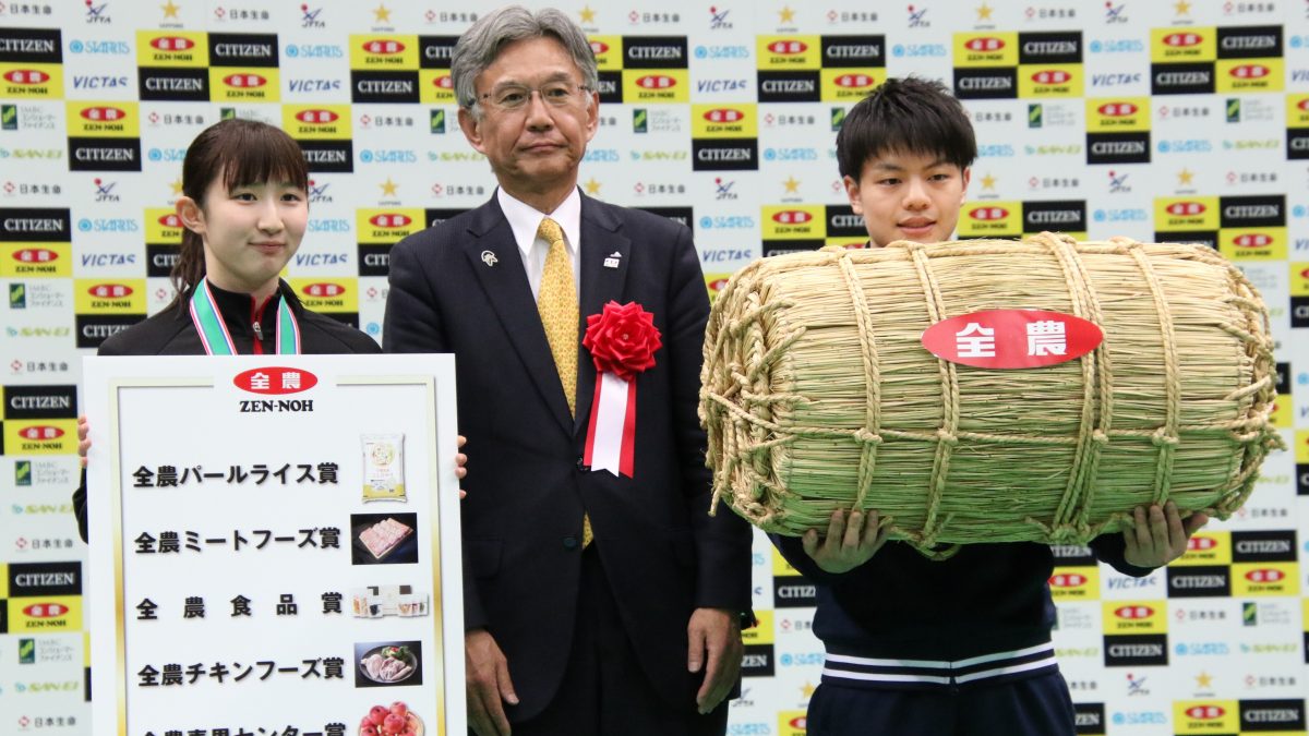 全日本卓球選手権の優勝者に贈られる副賞を調べてみた