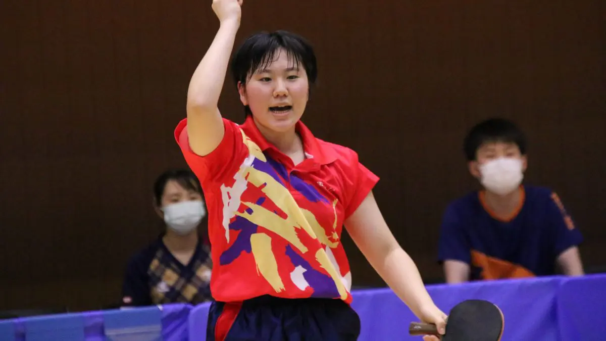 東京富士大 ベスト4進出 ラストを2年生泉田が締める 卓球 インカレ女子準々決勝 卓球メディア Rallys ラリーズ