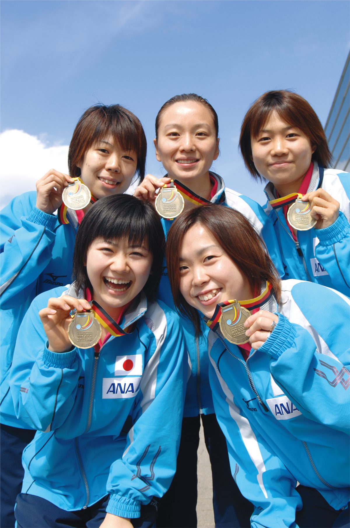 2006年ブレーメン大会で女子団体3位となった日本女子選手団