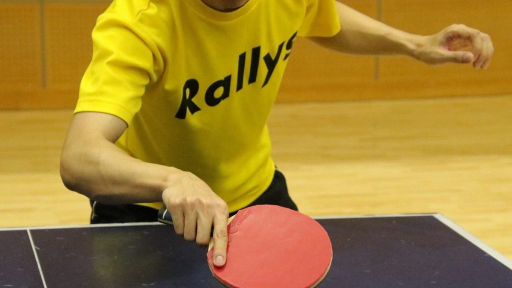 【専用】世界の選手に見る　卓球の戦術・技術 卓球】用具にこだわる指導者・平亮太監督が選ぶXIOMラケット – 卓球王国