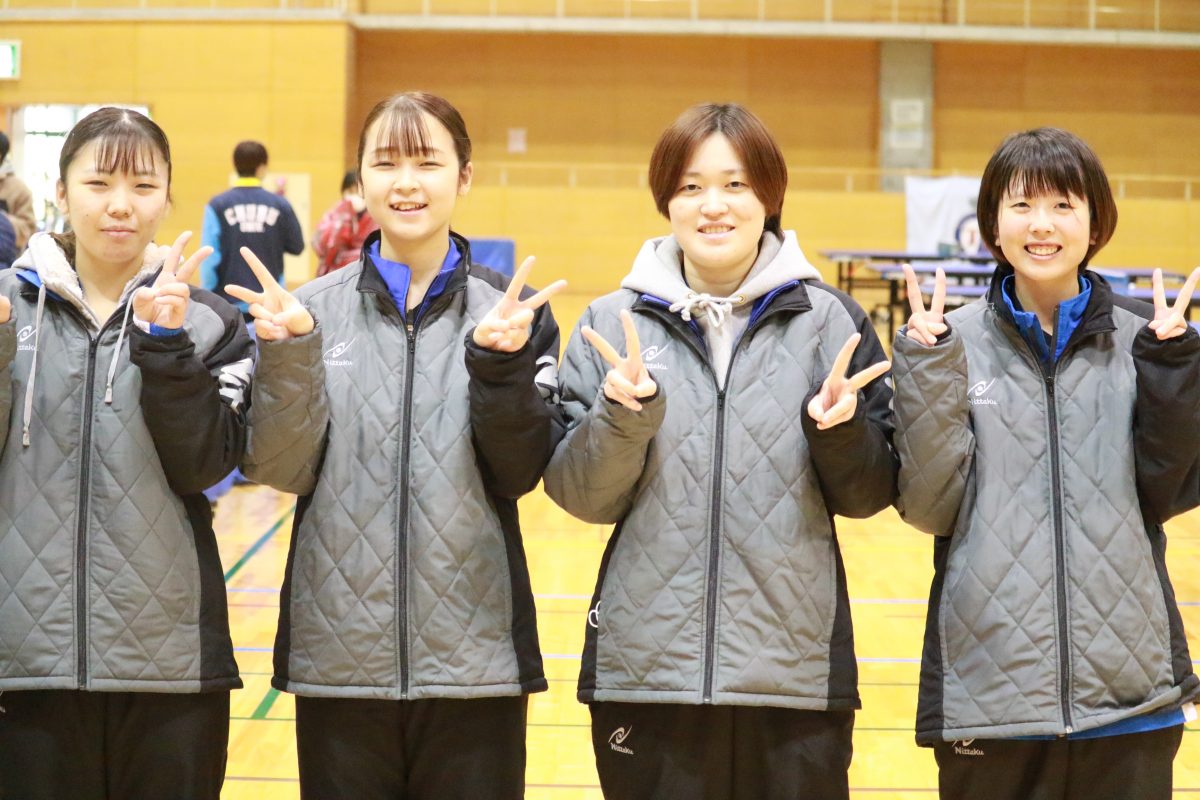 写真：女子団体3位の中京学院大学A/提供：東海学生卓球連盟