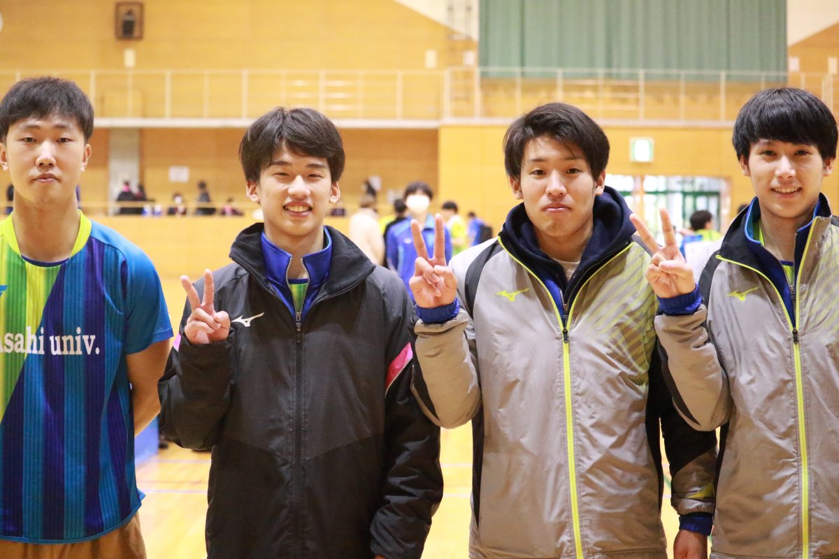 写真：男子団体3位の朝日大学B/提供：東海学生卓球連盟