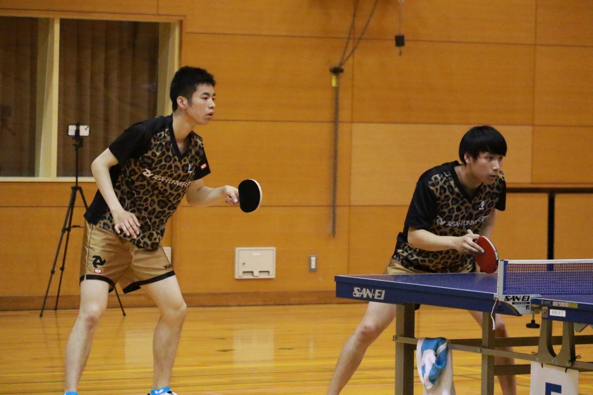 写真：川村康人/福島成亜（朝日大学）/提供：東海学生卓球連盟