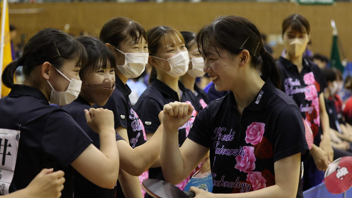 3時間超の大熱戦は高知工科大に軍配　女子予選I～Lブロック1試合目結果＜卓球・インカレ＞