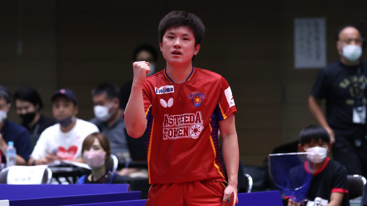 張本智和、逆転勝利で準決勝進出も「永遠の課題かなと」＜卓球・Tリーグ NOJIMA CUP 2022＞