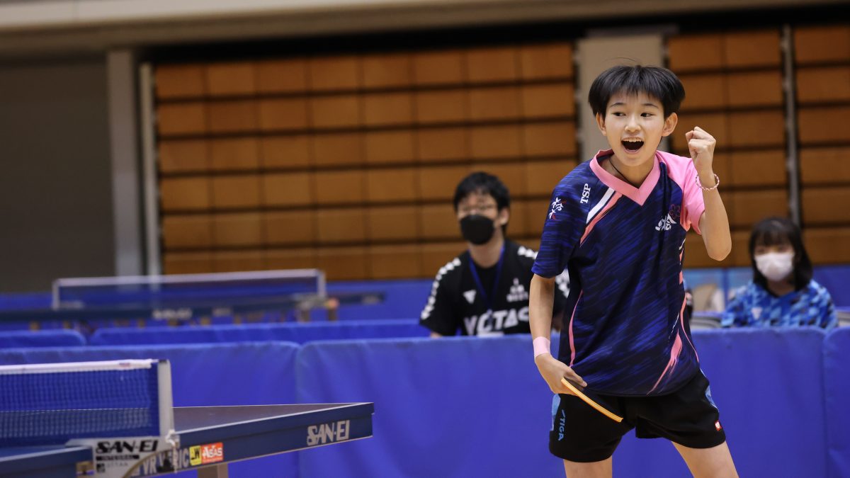 男女小中学生の部でベスト4決まる　準々決勝結果＜第41回全日本クラブ卓球選手権大会＞