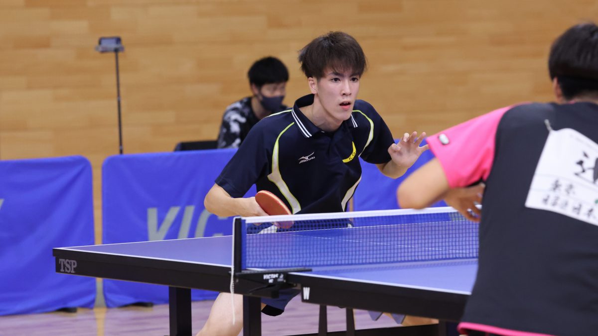 関西学生優勝の関学・佐藤匠海が3回戦進出　男子シングルス2回戦➃＜卓球・全日学2022＞