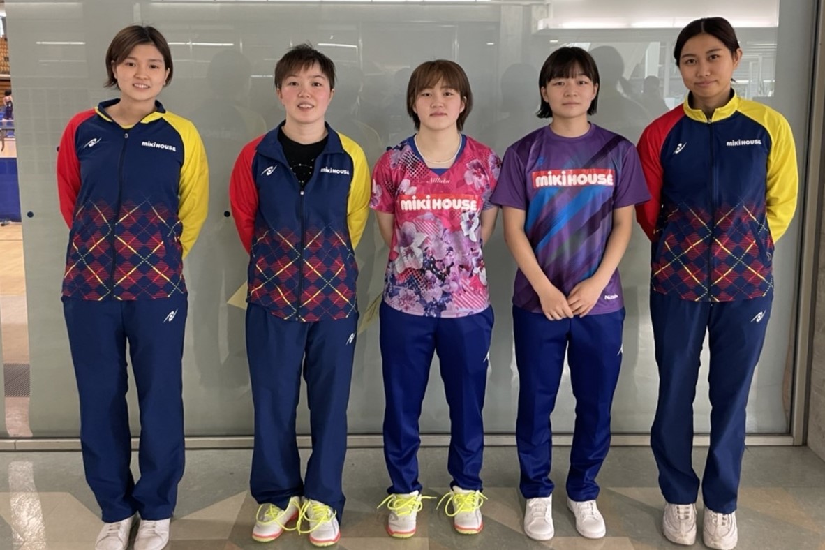 写真：ミキハウスのメンバー/提供：石川県卓球連盟