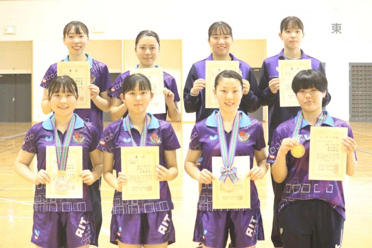 写真：女子ダブルス入賞者/提供：東海学生卓球連盟