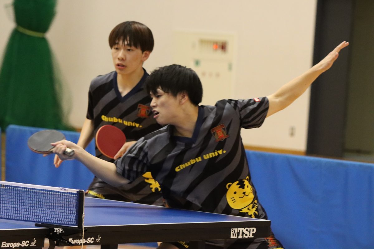 写真：奥平克海/春日井健真（中部大学）/提供：東海学生卓球連盟