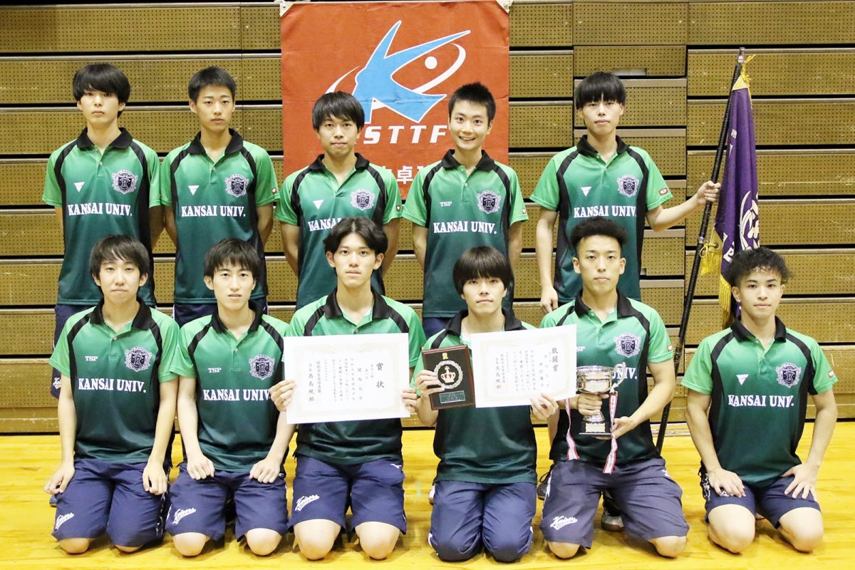 写真：関西大学/提供：関西学生卓球連盟／馬渡卓也・能津桂