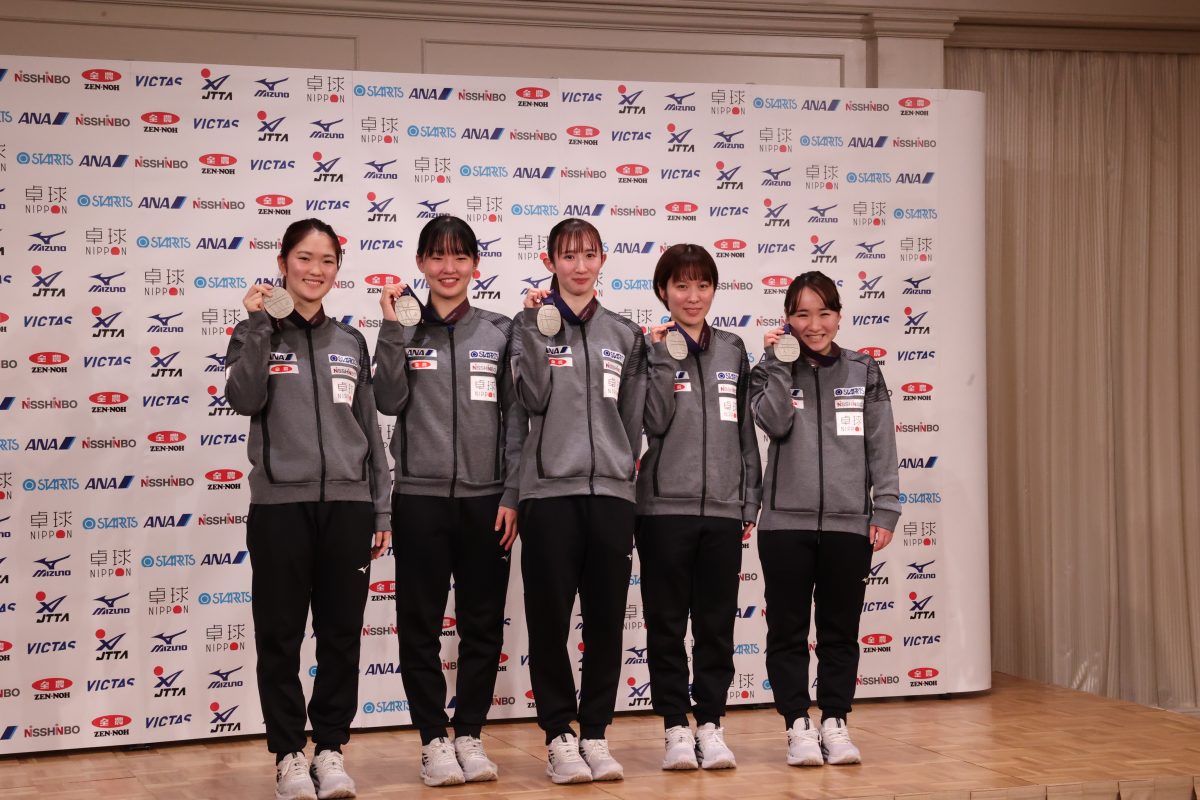 【画像】早田ひな「日本の応援が全てを後押ししてくれた」世界卓球男女日本代表が中国戦振り返り