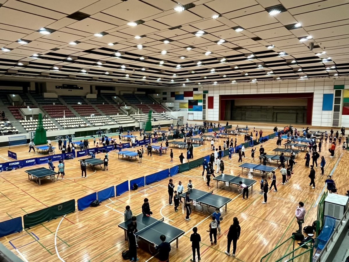 写真：「KINDAI BIG BLUE 卓球 フェスティバル」の様子/提供：近畿大学卓球部
