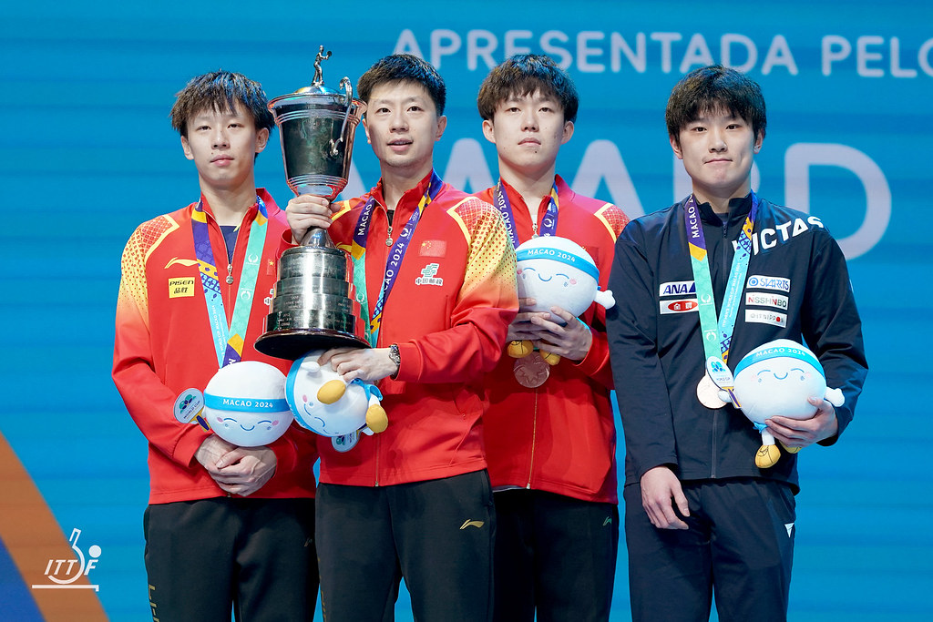 写真：男子シングルス表彰式/提供：ITTF