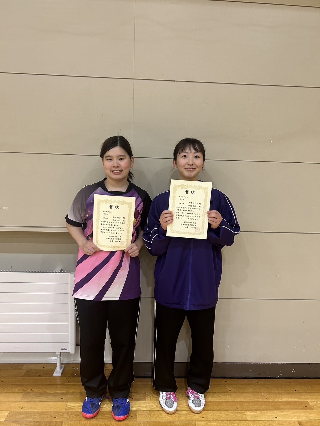 写真：市嶋ほのみ/中村璃子（札幌大）/提供：北海道学生卓球連盟