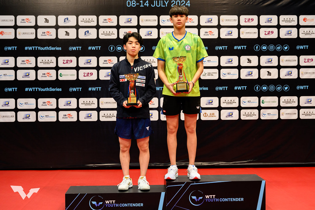 写真：U17男子シングルス表彰式/提供：WTT