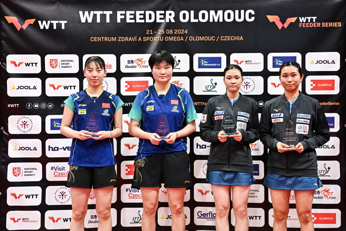 写真：女子ダブルス表彰式/提供：Czech Table Tennis