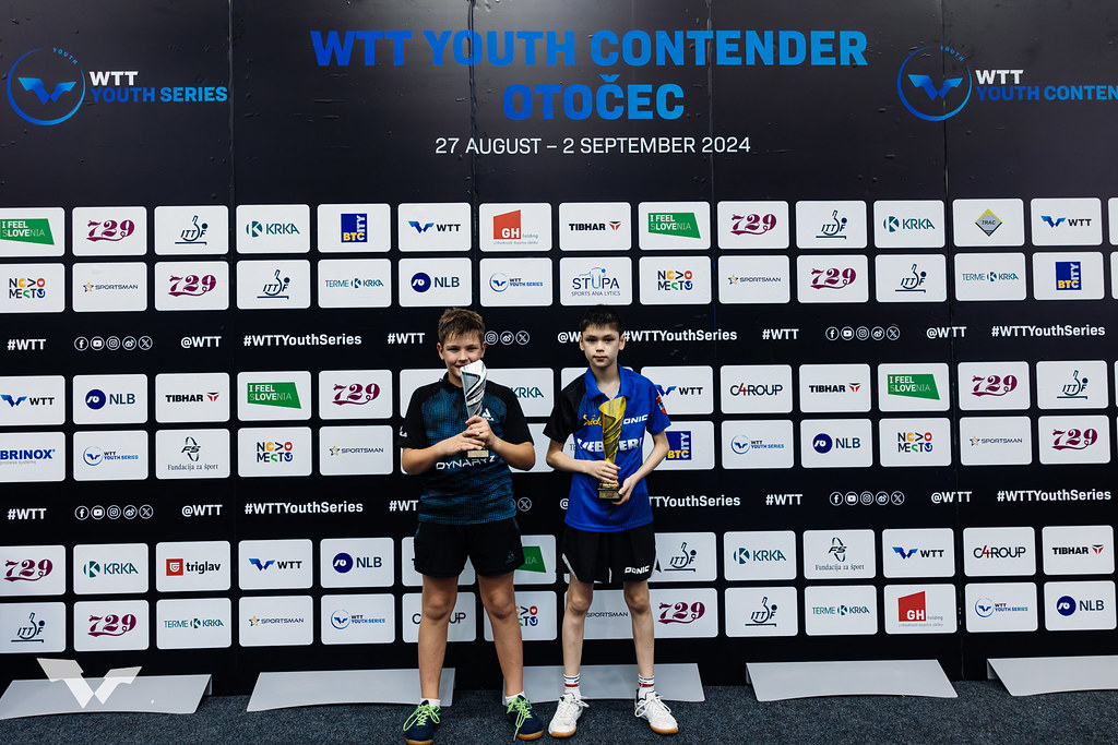 写真：U11男子シングルス表彰式/提供：WTT