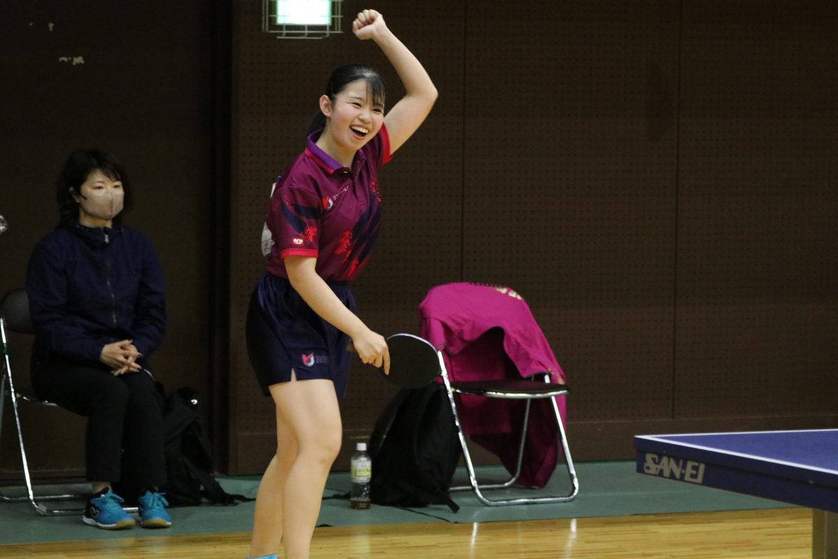 写真：現在龍谷大学卓球部で活躍中の佐藤杏香/撮影：ラリーズ編集部