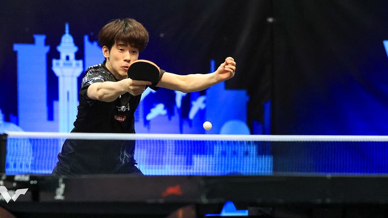 吉山僚一、世界ユース銀の中国選手に勝利で4強入り　横井咲桜も中国選手下す＜卓球・WTTフィーダーマスカット2024＞