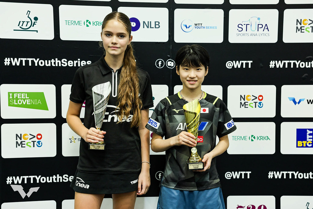 写真：U13女子シングルス表彰式/提供：WTT