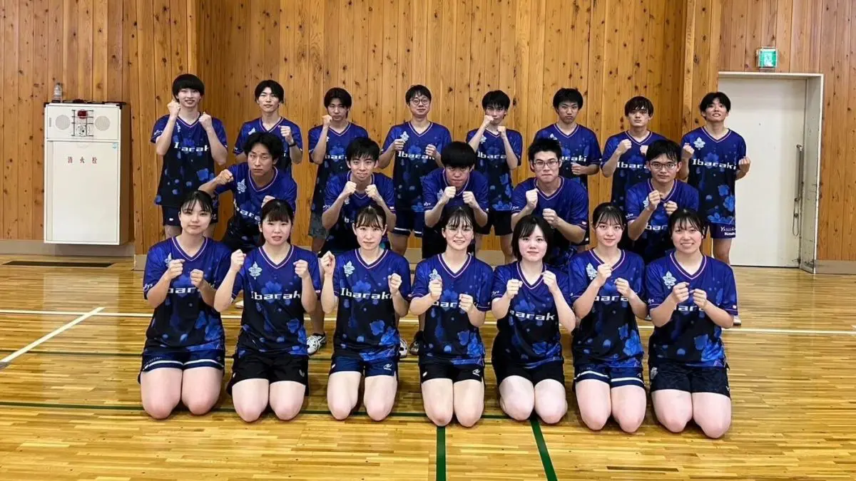 中央大学バレーボール部ユニフォーム 上下セット （バレーボール