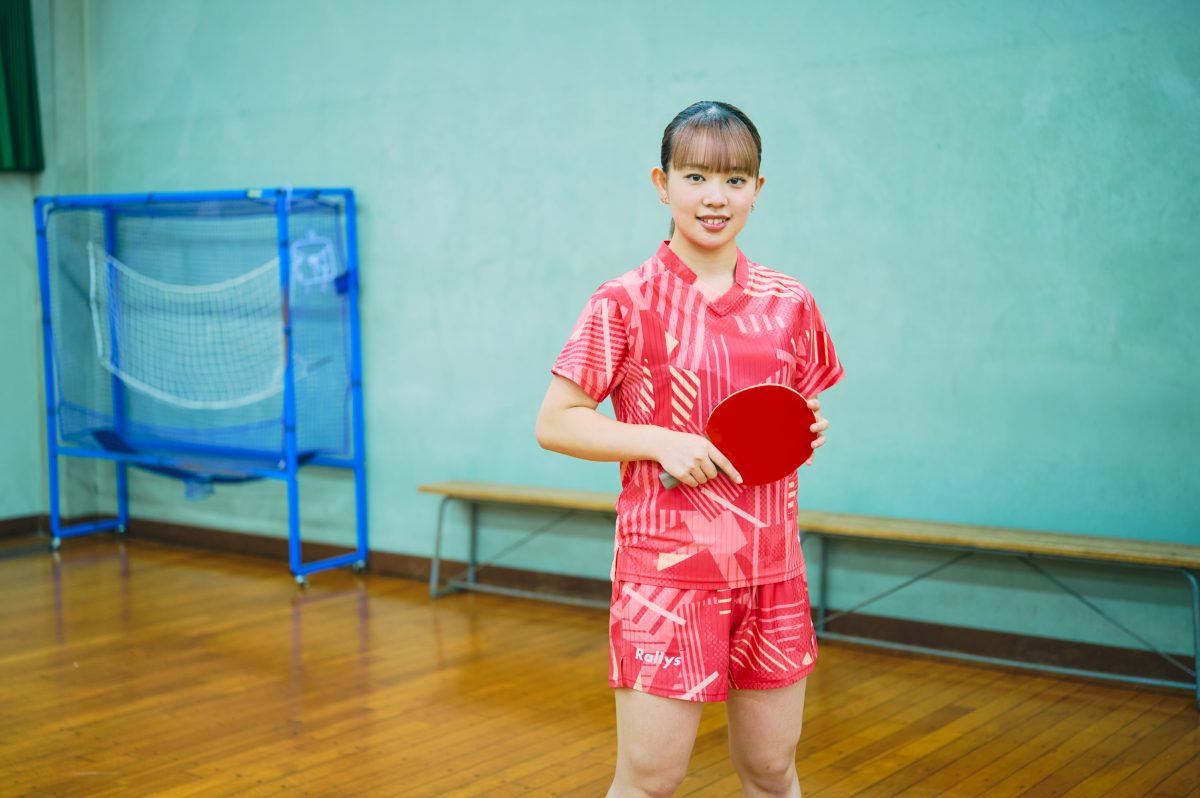 写真：小林りんご（青山学院大学・154㎝・トップスXS、パンツM着用）/撮影：伊藤圭