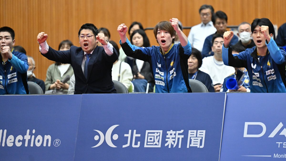 金沢ポート、3連勝の裏側　「弱気になって何をしてんねん」西東輝監督が初めて選手に檄を飛ばしたワケ