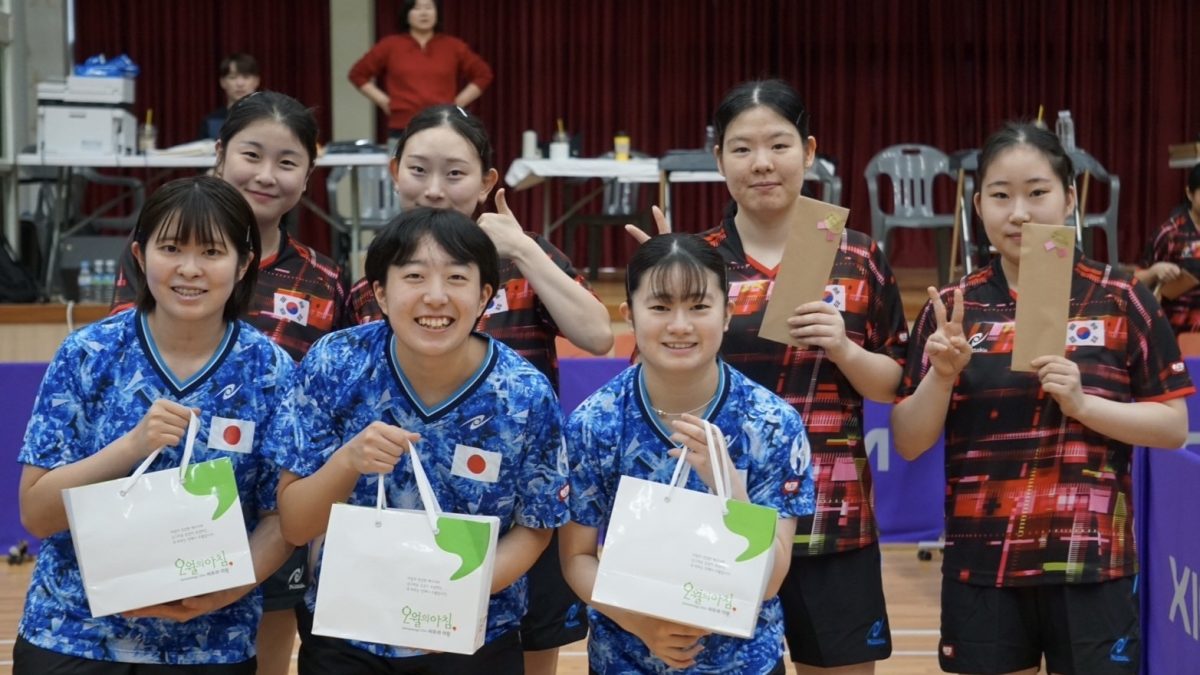 写真：日本女子B（吉井、首藤、牧野）：2勝0敗/提供：一般社団法人 日本学生卓球連盟