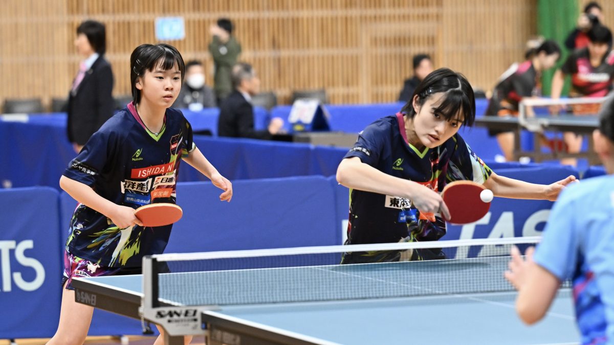 高校生＆中学生の大野紗蘭/石田心美ペア、大学生ペアを撃破して2回戦へ＜全日本卓球2025・女子ダブルス1回戦＞