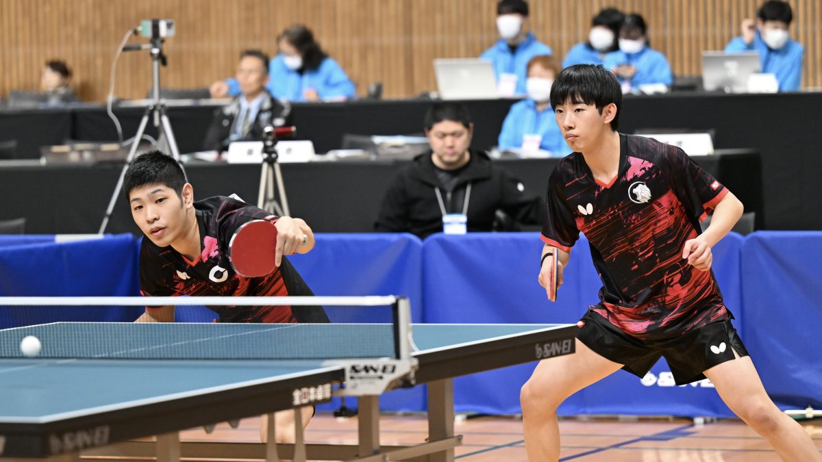 希望が丘高OB・米倉勝/泊航太ペア、愛工大名電高ペアとの激戦制して2回戦進出＜全日本卓球2025・男子ダブルス1回戦＞