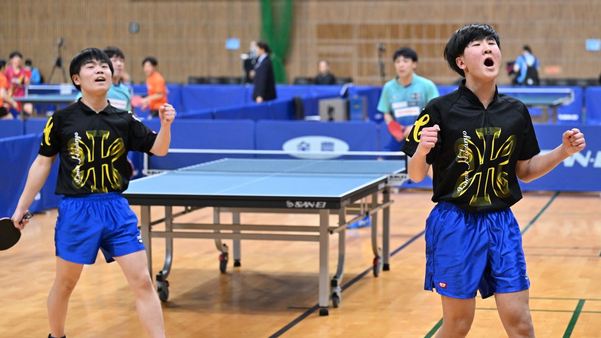 出雲北陵・三好蒼空/金丸陽ペア、松平賢二/宮川昌大ペアとの激戦制す＜全日本卓球2025・男子複2回戦②＞