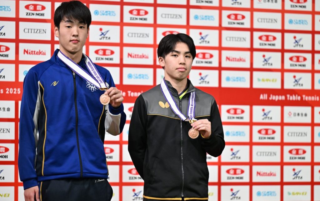 写真：谷本拓海（育英高・左）と岩井田駿斗（野田学園中）/撮影：ラリーズ編集部