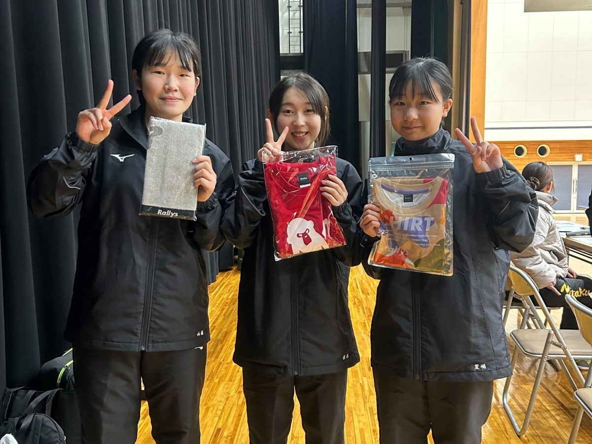 写真：女子一般シングルス入賞者/撮影：ラリーズ編集部