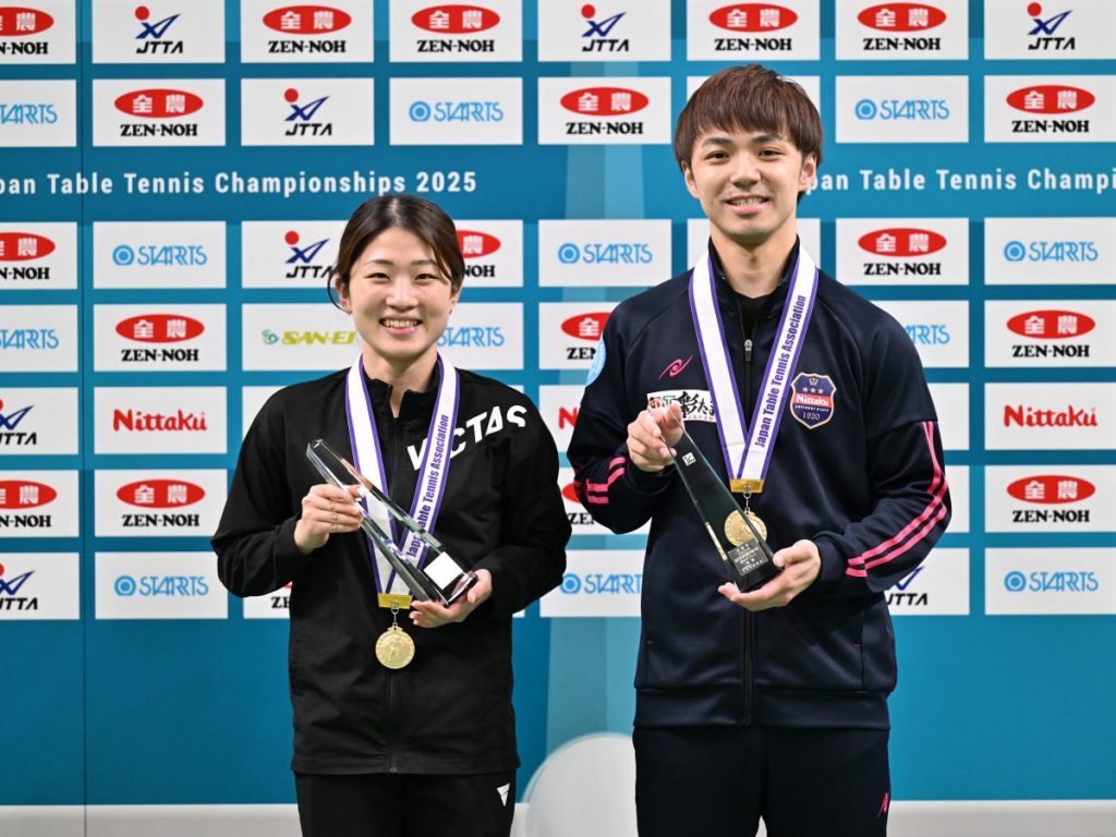 写真：木造勇人（関西卓球アカデミー）/安藤みなみ（トップおとめピンポンズ名古屋）/撮影：ラリーズ編集部