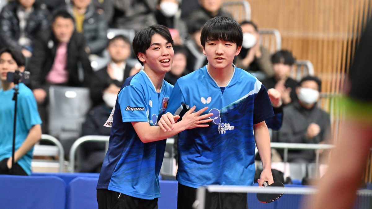 中学生の快進撃　岩井田駿斗/中野琥珀ペアがインハイ王者ペア撃破で4強入り＜全日本卓球2025・男子複準々決勝＞