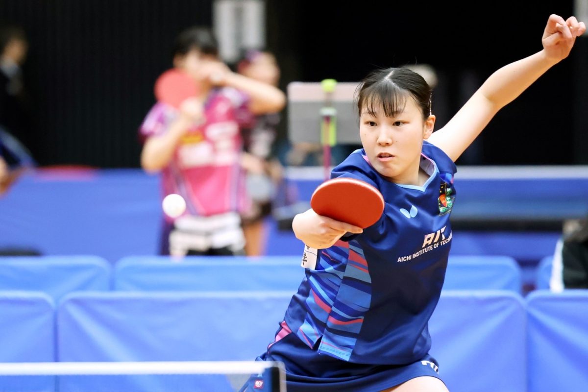 写真：岡田琴菜(愛知工業大)/提供：NPO法人大阪卓球協会／馬渡卓也・能津桂