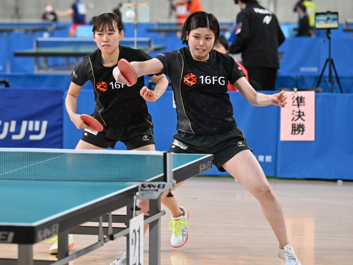 写真：松本静香/鶴岡菜月（十六フィナンシャルグループ）ペア/撮影：ラリーズ編集部