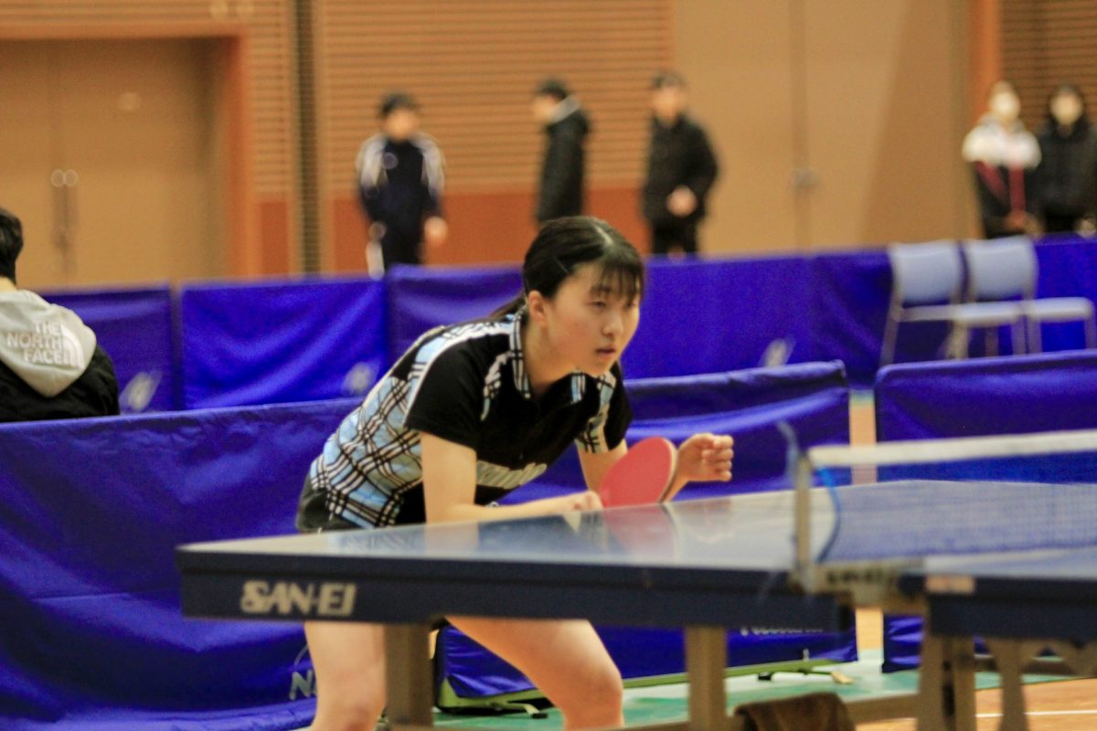 写真:西牧優衣(金城大)/提供:北信越学生卓球連盟