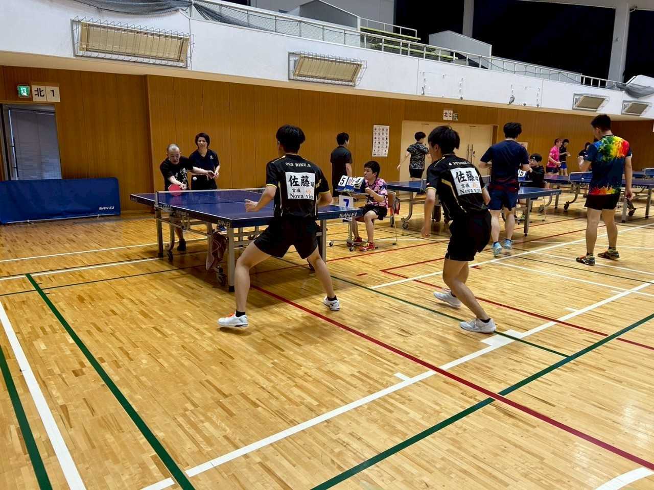 写真：Nova vies.（写真手前）は東北からの参加/提供：せかつぶ