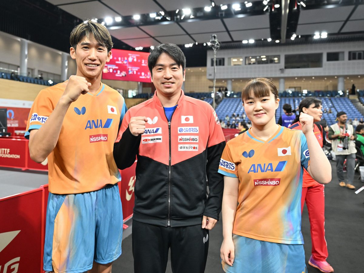 写真：吉村真晴（株式会社SCOグループ）/大藤沙月（ミキハウス）ペア/撮影：ラリーズ編集部