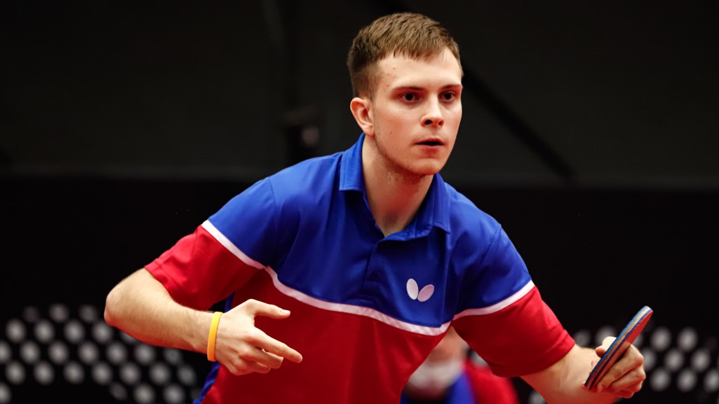 ウラジミール・シドレンコの使用用具・大会成績・プロフィール