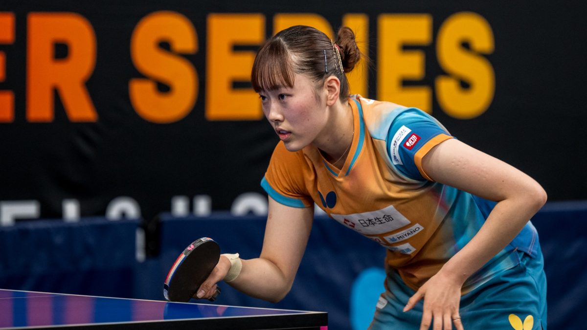 【非売品・激レア】卓球女子日本代表タペストリー 24歳で世界卓球初代表を射止めた芝田沙季 「どんな自分も