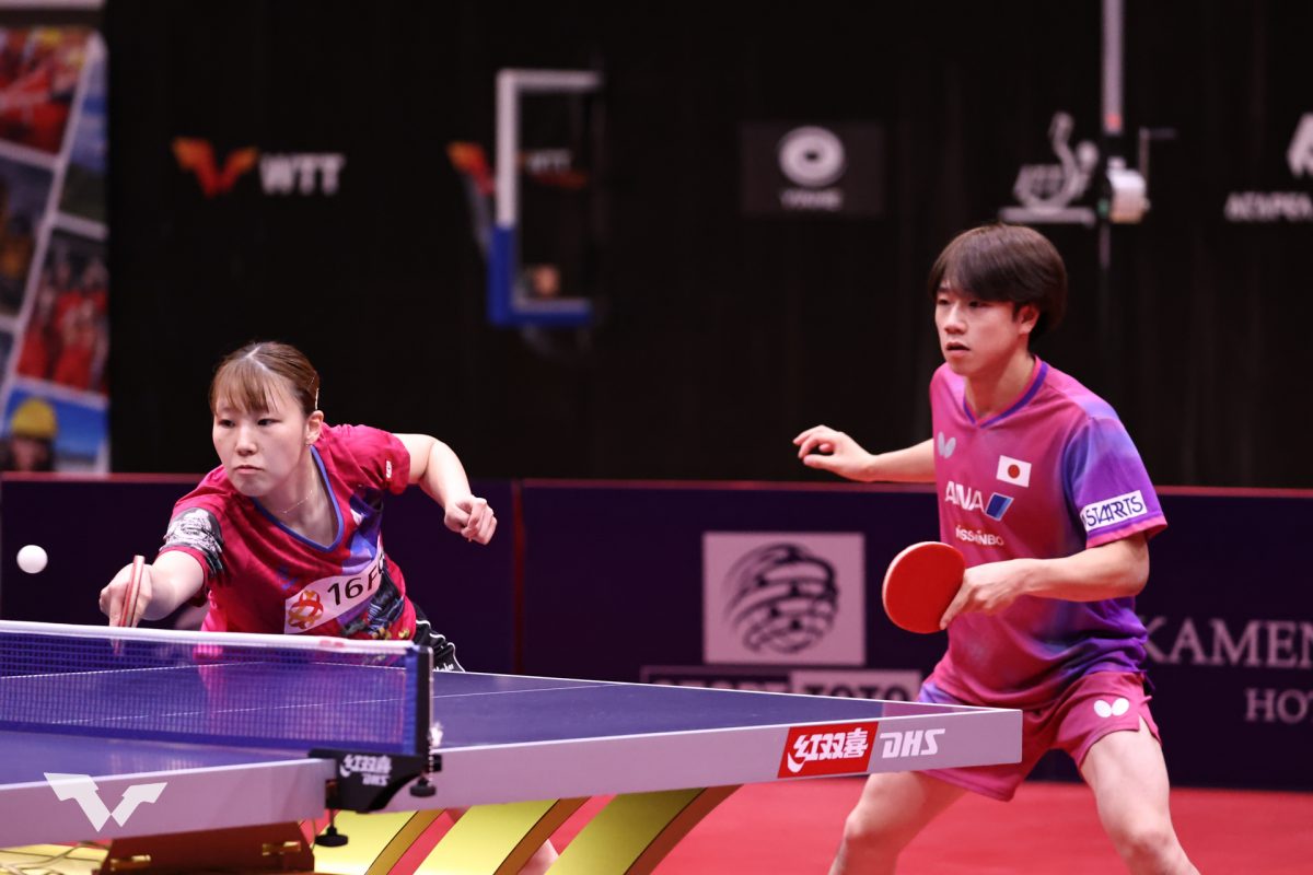 写真：小野泰和（中央大）/岡田琴菜（十六フィナンシャルグループ）/提供：WTT