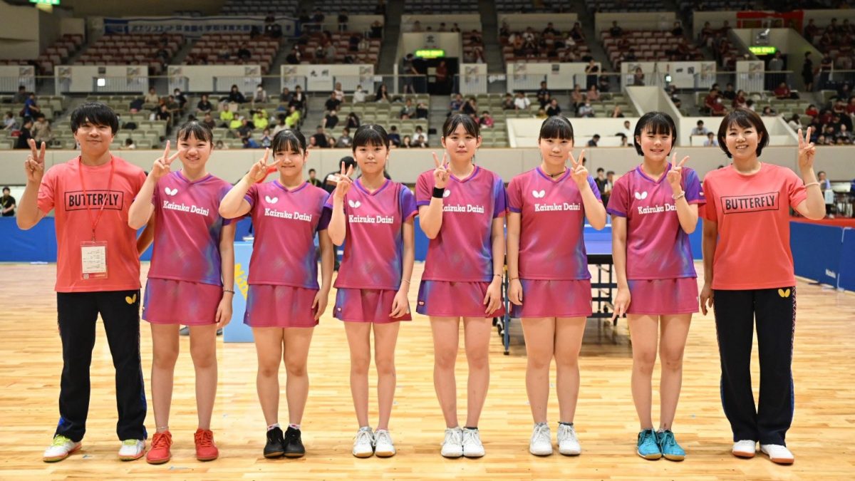 貝塚第二、四天王寺との大阪対決制してV＜第56回全国中学校卓球大会・女子団体＞