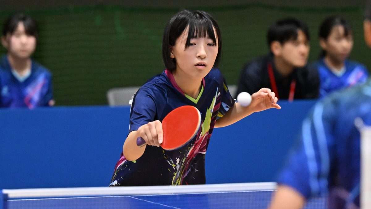 地元福岡の中間東、長野日大との激戦制し準決勝へ＜第56回全国中学校卓球大会・女子団体＞