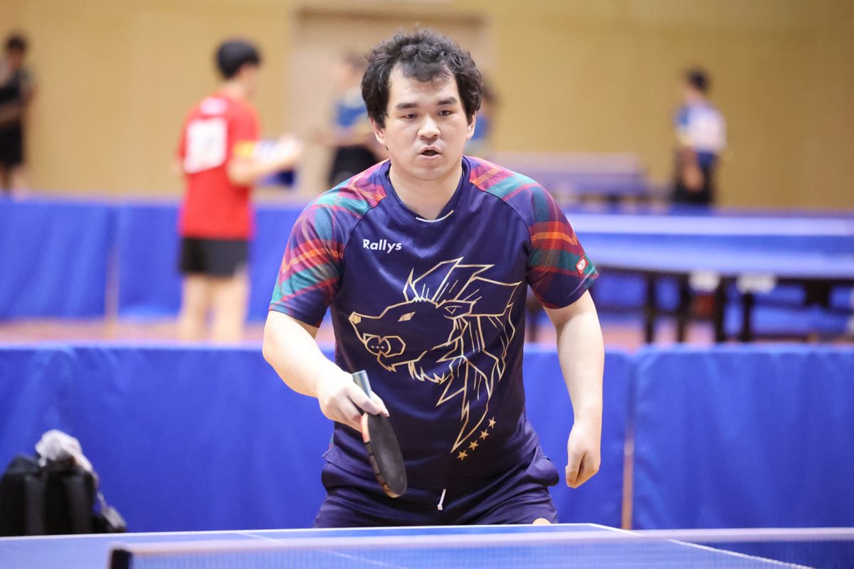 写真：Rallysウェアで試合を行う選手/撮影：ラリーズ編集部